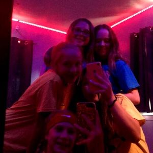 Meet your Posher, Ady